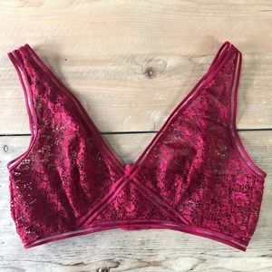 Victoria’s Secret Very Sexy Red Lace Wireless Bralette Size Large